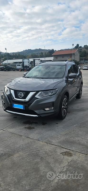 Usata Nissan X-Trail Tekna 177 CV (130 kW) 2018 Grigio SUV