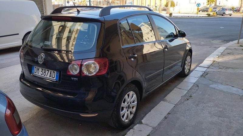 Usata VW Golf Plus Cross Comfortline 104 CV (76 kW) 2007 Nero Monovolume