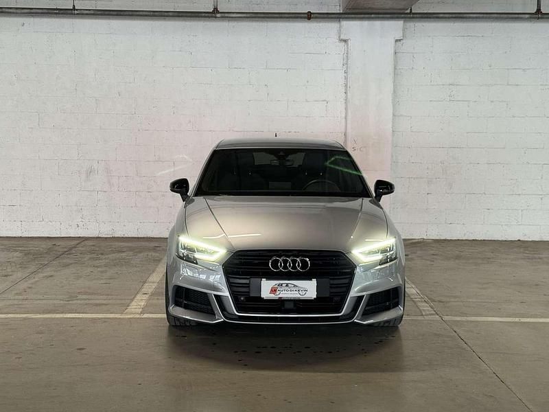 Usata Audi A3 S-Line 150 CV (110 kW) 2019 Silvere metallizzato Berlina