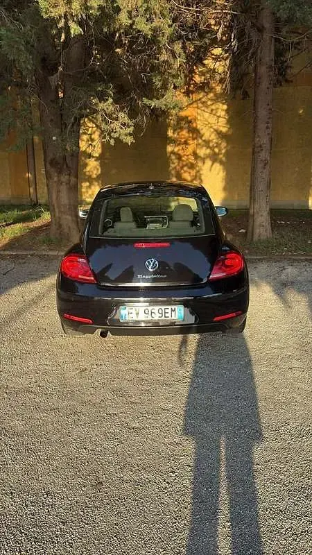 Usata VW Beetle 105 CV (77 kW) 2014 Nero Utilitaria