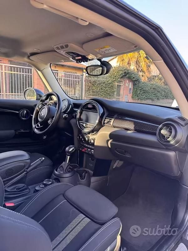 Usata Mini Cooper S 192 CV (141 kW) 2018 Grigio Utilitaria