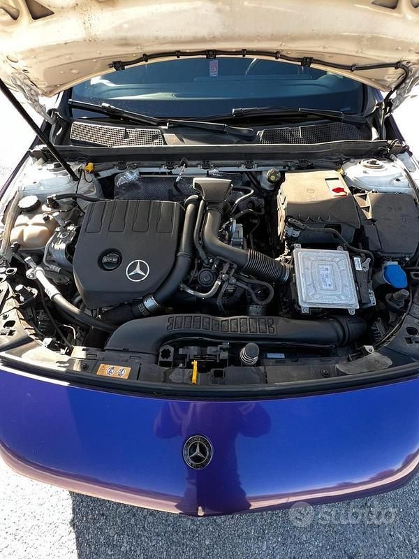 Usata Mercedes A200 163 CV (119 kW) 2019 Bianco Berlina