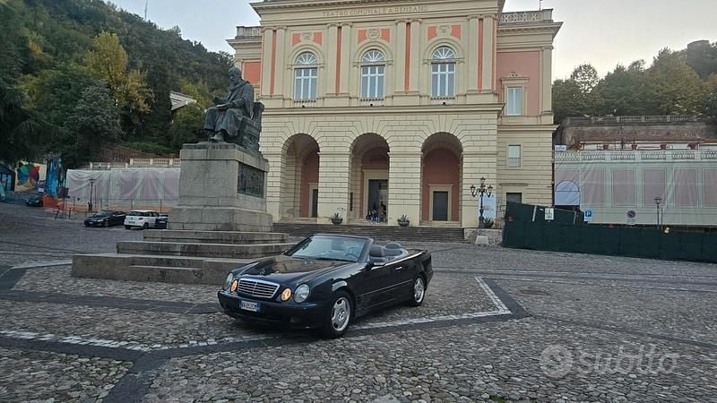 Usata Mercedes CLK230 Avantgarde 197 CV (144 kW) 2001 Blu Cabrio