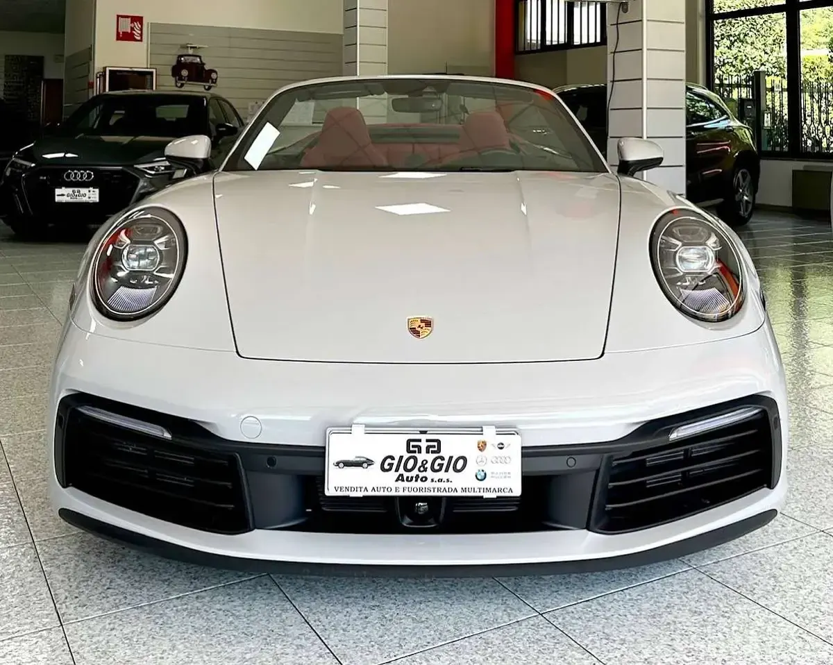 Usata Porsche 911 Carrera 4 Cabriolet 385 CV (283 kW) 2020 Gesso Cabrio