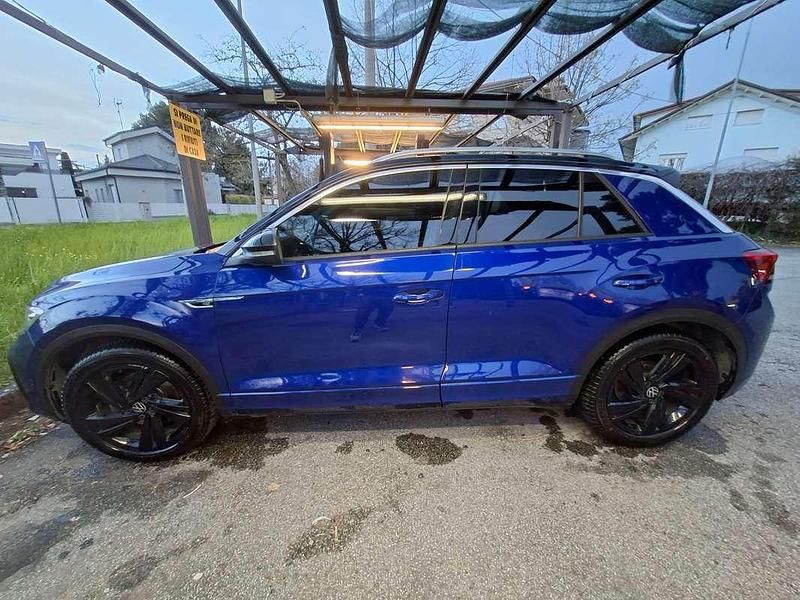 Usata VW T-Roc R-line 102 CV (75 kW) 2022 Blu/azzurro SUV