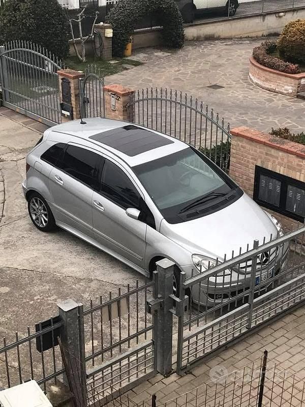 Grigio Usata 2007 Mercedes B200 Monovolume | 1000 € (Ottimo prezzo) - Immagine 1/1