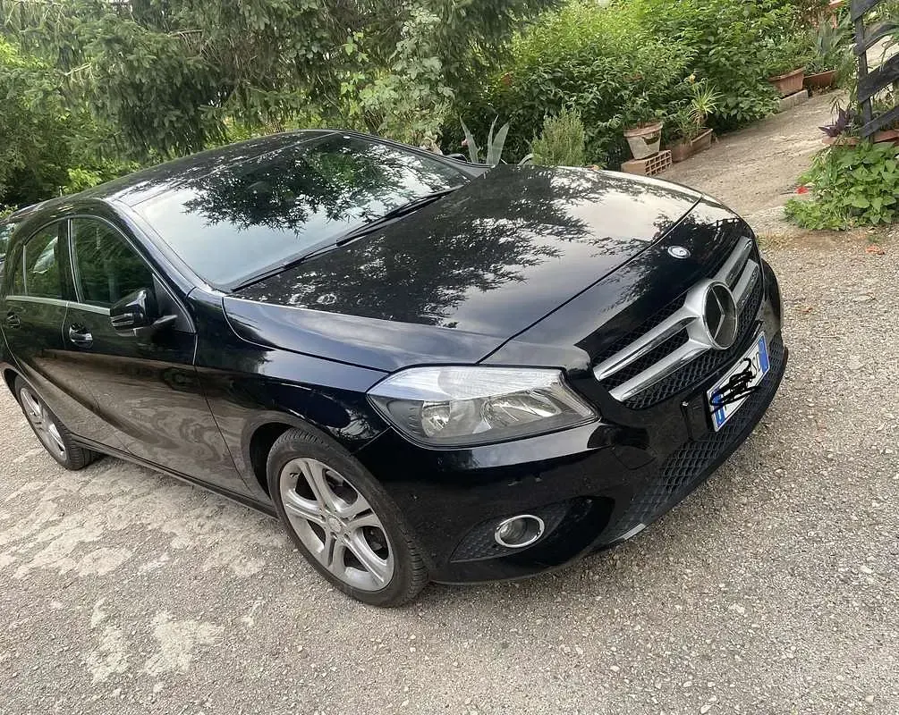 Usata Mercedes A220 Night 170 CV (125 kW) 2015 Utilitaria