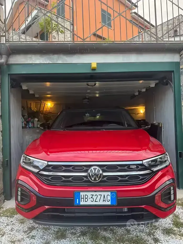 Usata VW T-Roc R-line Plus 116 CV (85 kW) 2026 Rosso SUV