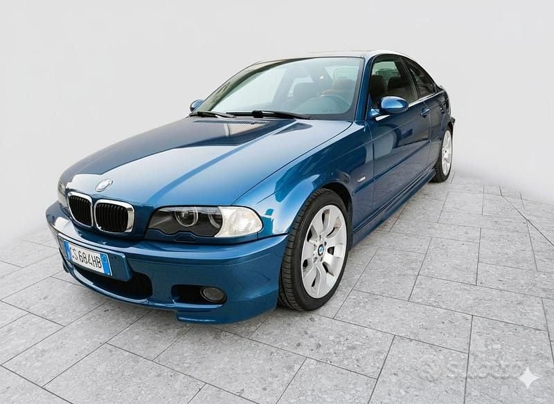 Usata BMW 330 Comfort Edition 231 CV (169 kW) 2002 Blu Coupé