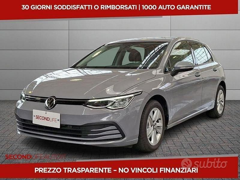Usata VW Golf VIII Life 116 CV (85 kW) 2023 Grigio Berlina