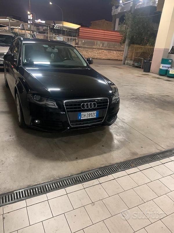 Nero Usata 2009 Audi A4 Station wagon | 6500 € (Super prezzo) - Immagine 1/4