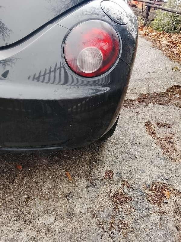 Usata VW New Beetle 105 CV (77 kW) 2008 Nero Utilitaria