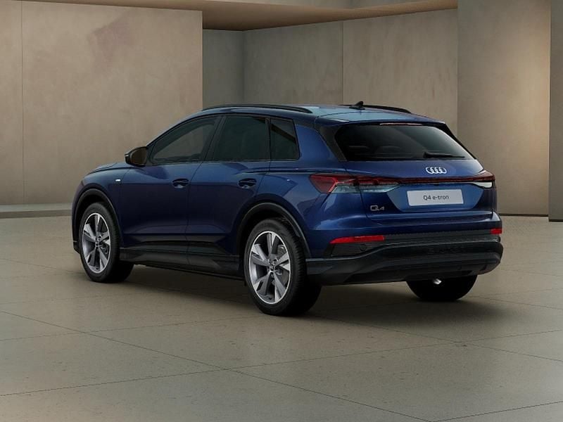 Uusi Audi Q4 e-tron Design 210 kW (286 HP) 2026 Sininen Katumaasturi