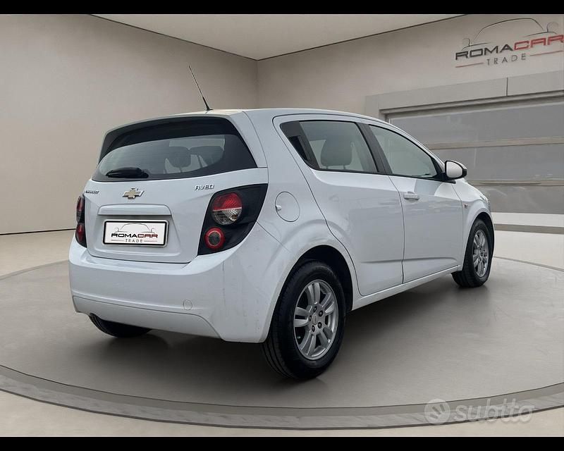 Usata Chevrolet Aveo LT 75 CV (55 kW) 2011 Bianco Berlina
