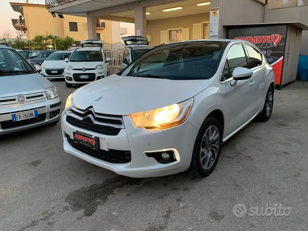 Usata DS Automobiles DS4 Chic 111 CV (81 kW) 2012 Berlina