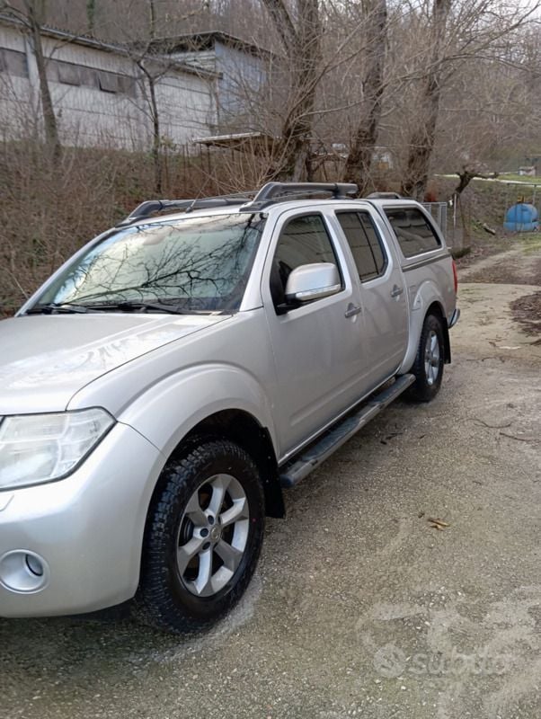 Usata 2013 Nissan Navara Pick-up | 14.500 € (Cara) - Immagine 1/4