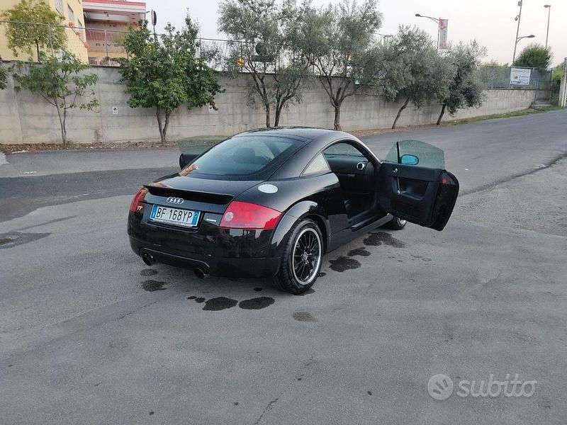 Second-hand Audi TT Design 225 CP (165 kW) 1999 Coupe