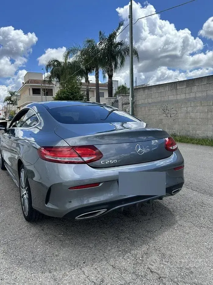 Usata Mercedes C250 Premium Plus 204 CV (150 kW) 2018 Grigio