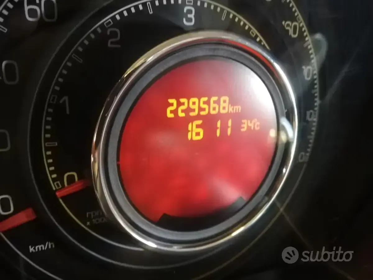 Usata Fiat 500 95 CV (69 kW) 2011 Marrone Berlina