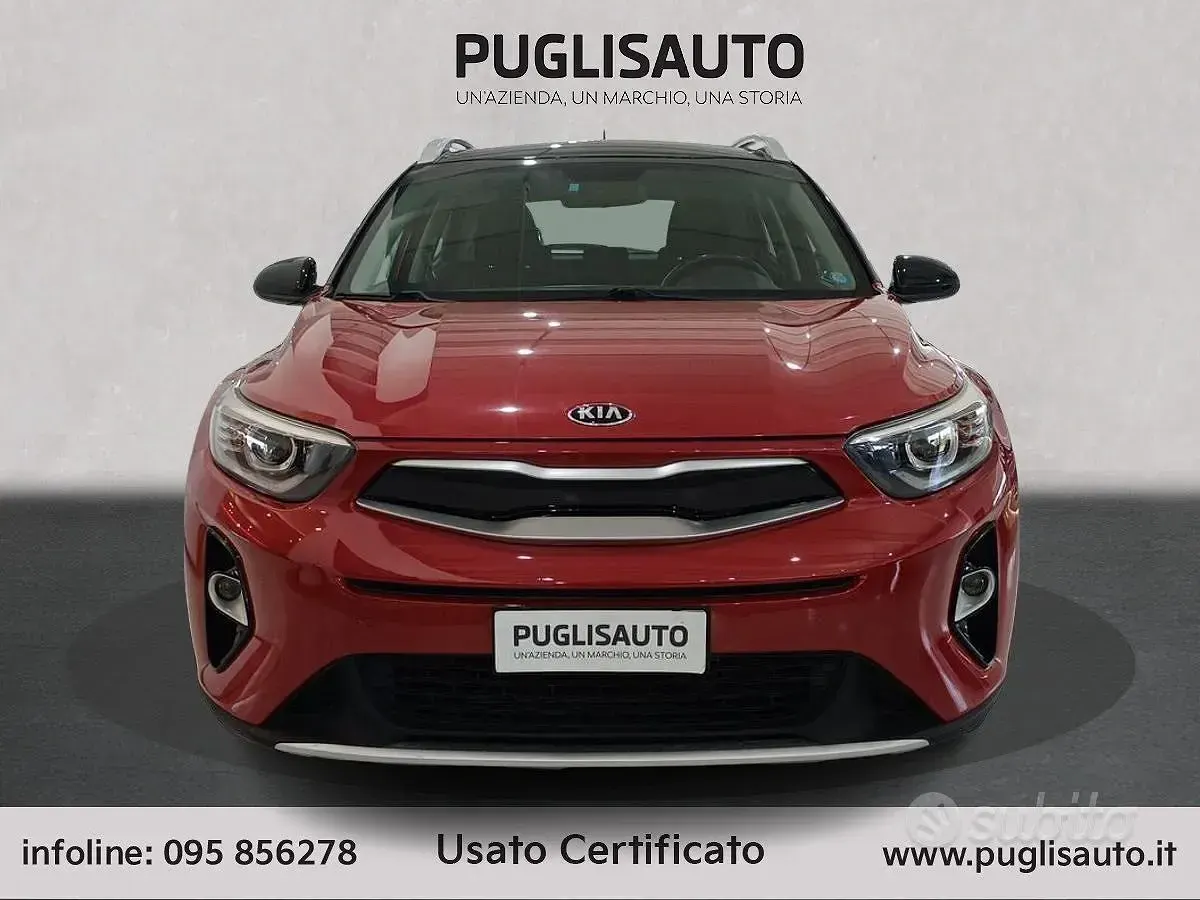 Usata Kia Stonic 110 CV (80 kW) 2018 Rosso SUV