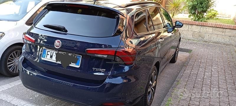 Usata Fiat Tipo Business 95 CV (69 kW) 2019 Blu Station wagon