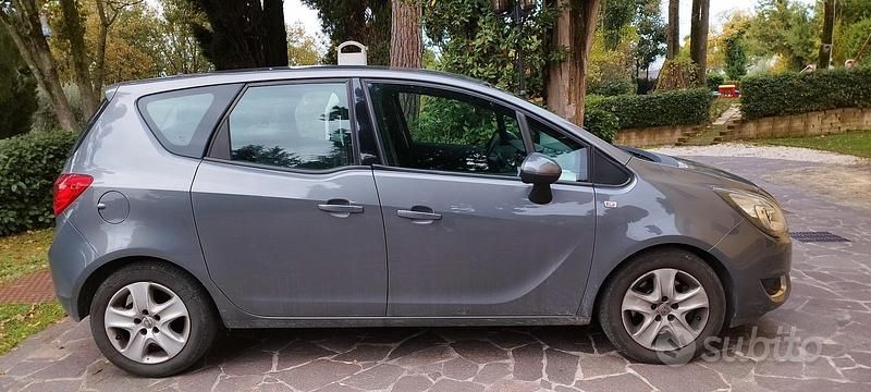 Occasion Opel Meriva 110 ch (80 kW) 2016 Gris Monospace