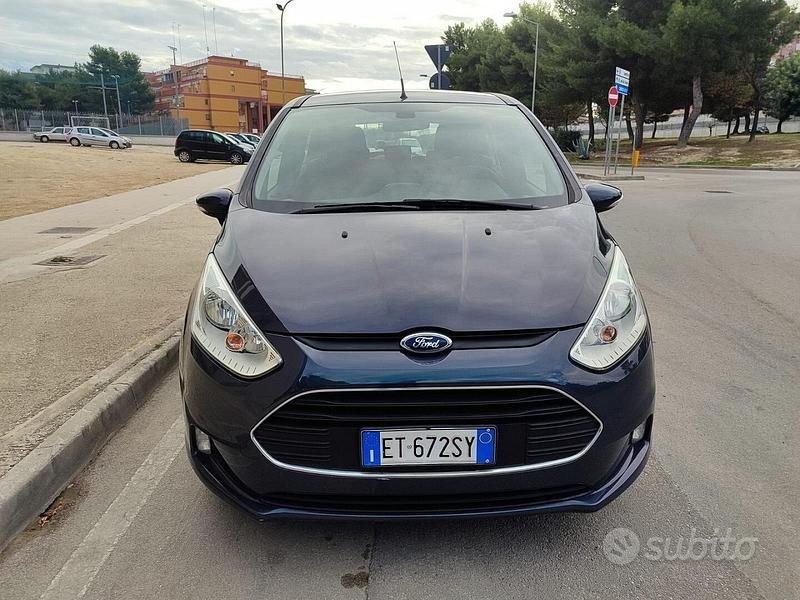 Usata Ford B-MAX 95 CV (69 kW) 2014 Grigio Monovolume