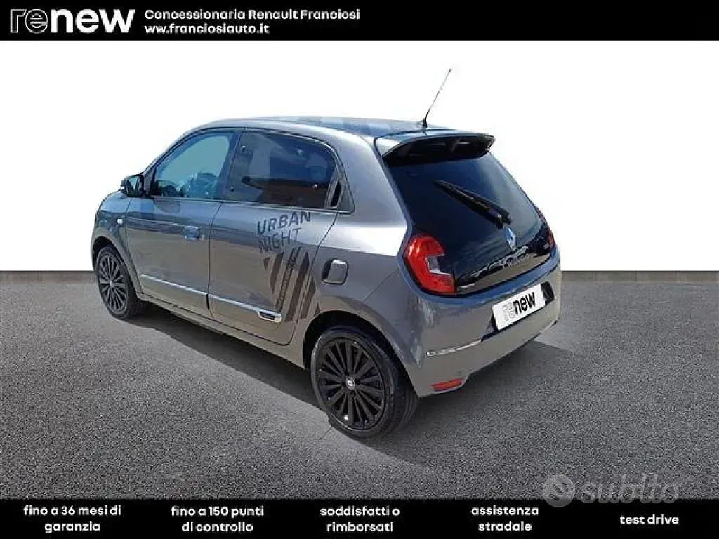 Usata Renault Twingo Urban Night 60 kW (82 CV) 2022 Grigio Utilitaria