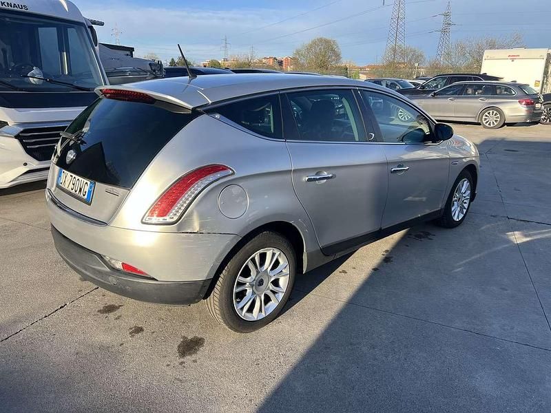 Usata Lancia Delta 120 CV (88 kW) 2009 Other Utilitaria