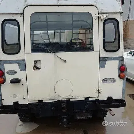 Usata Land Rover 88 90 CV (66 kW) 1970 SUV
