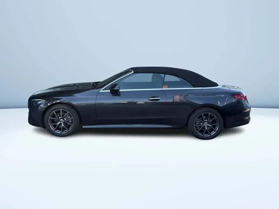 Usata Mercedes CLE220 Advanced 197 CV (144 kW) 2025 Grigio Cabrio
