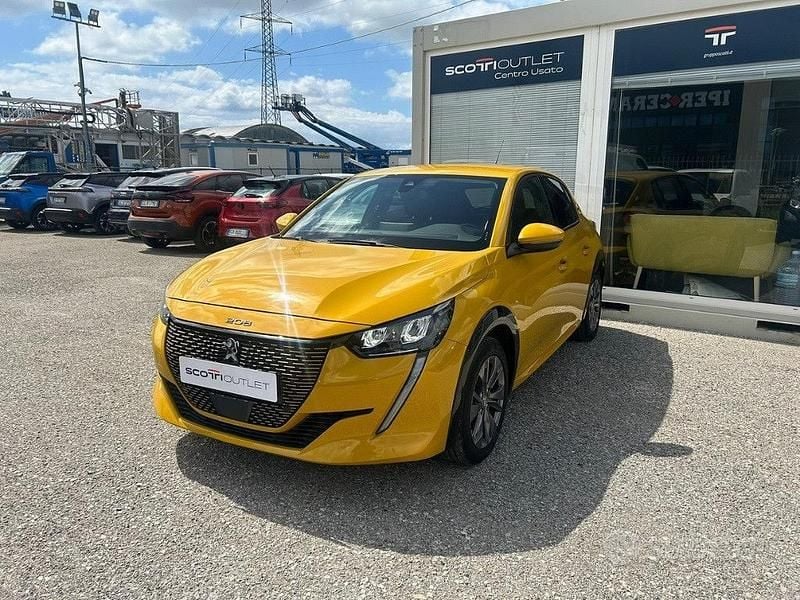 Giallo Usata 2021 Peugeot 208 Due volumi | 12.400 € (Super prezzo) - Immagine 1/4
