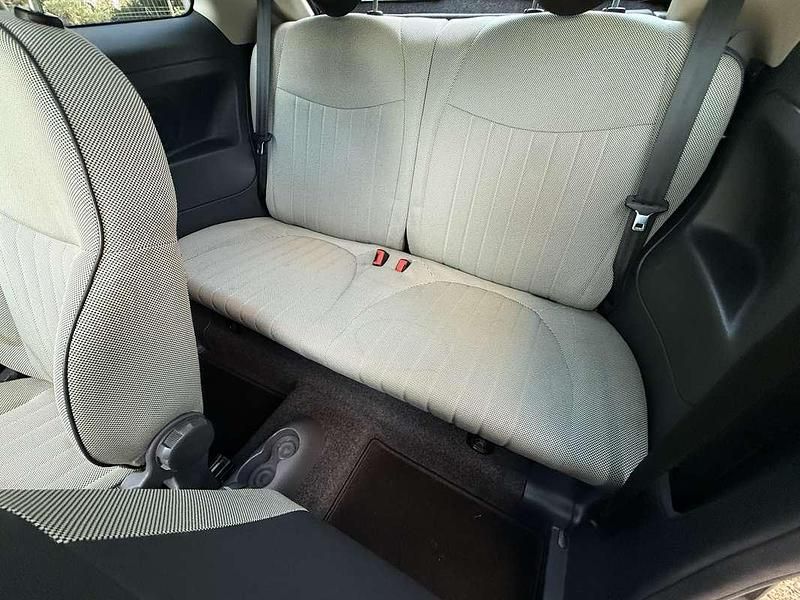 Usata Fiat 500 Lounge 75 CV (55 kW) 2011 Nero Utilitaria