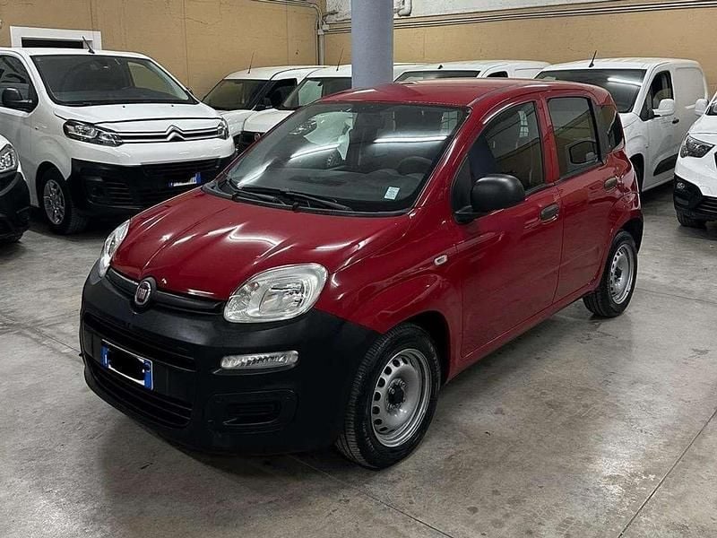 Usata Fiat Panda 80 CV (58 kW) 2016 Rosso Furgone
