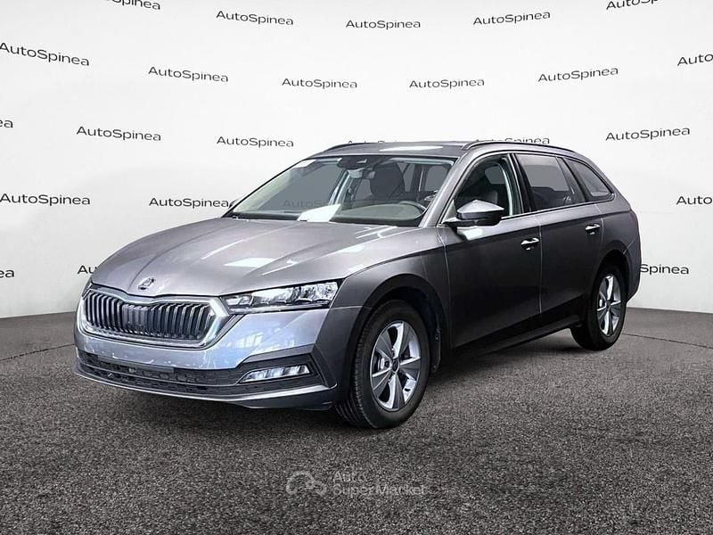 Grigio Usata 2023 Skoda Octavia Executive Station wagon | 18.900 € (Ottimo prezzo) - Immagine 1/4