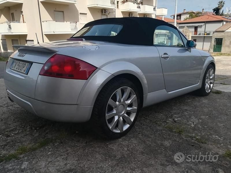Usata Audi TT 150 CV (110 kW) 2003 Grigio Coupé