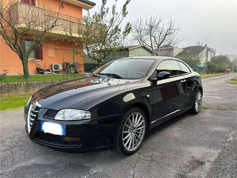 Nero Usata 2025 Alfa Romeo GT Progression Coupé | 4500 € (Ottimo prezzo) - Immagine 1/4