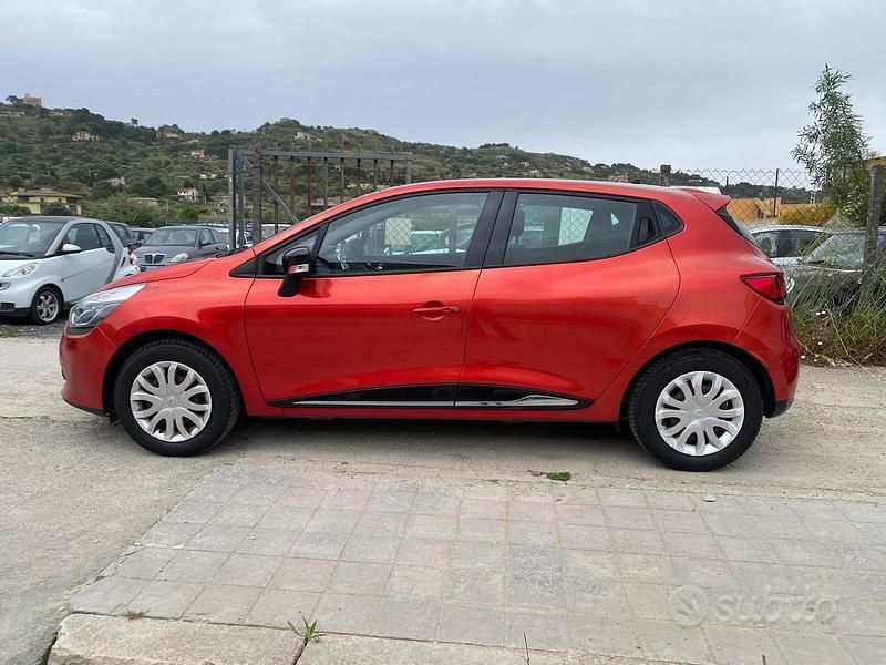 Usata Renault Clio IV 75 CV (55 kW) 2014 Rosso Berlina