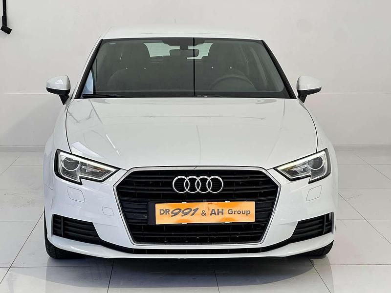 Gebraucht Audi A3 Ambiente 116 PS (85 kW) 2018 Other Limousine