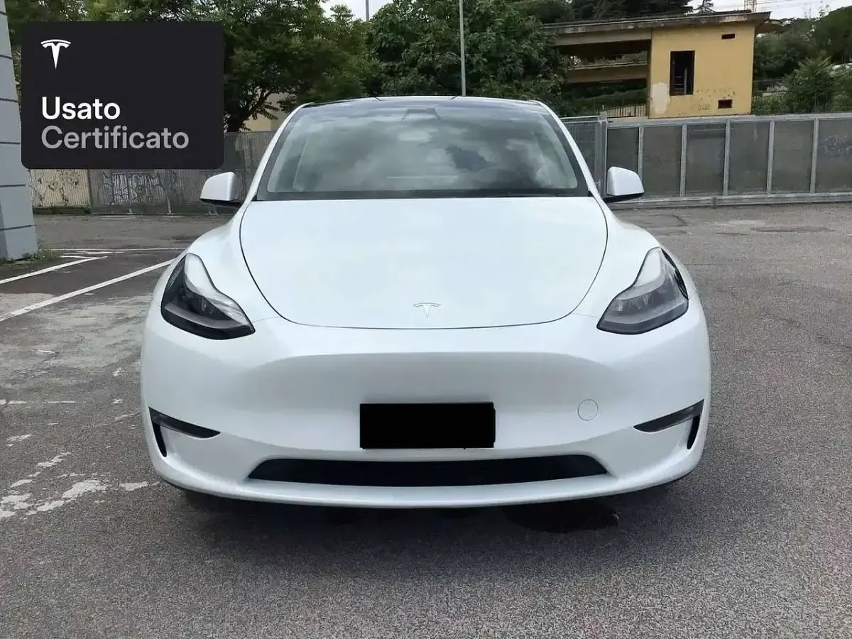 Usata Tesla Model Y 152 kW (208 CV) 2023 Bianco SUV