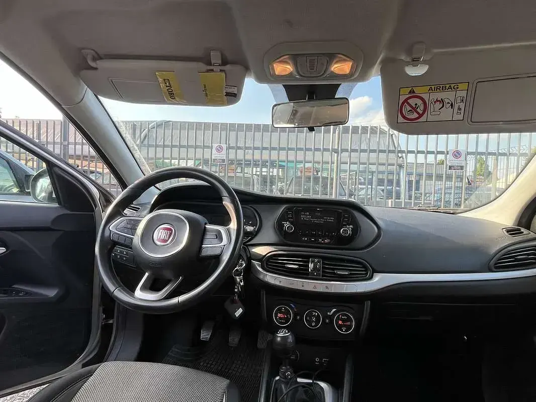 Usata Fiat Tipo Opening Edition 95 CV (69 kW) 2016 Argento Berlina