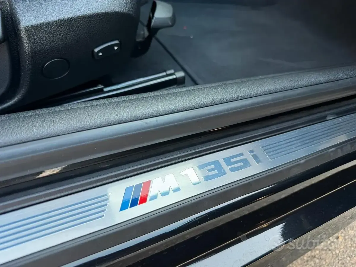 Usata BMW M135 Efficient Dynamics 320 CV (235 kW) 2015 Nero Utilitaria