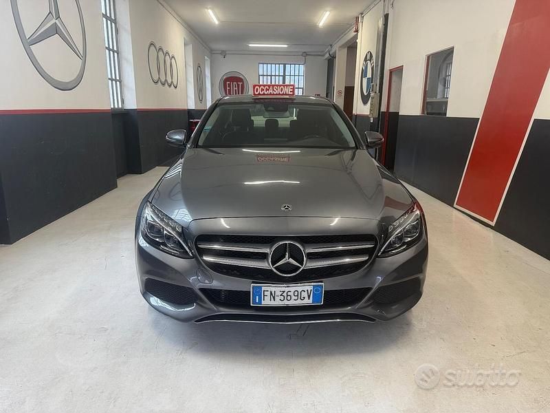 Grigio Usata 2018 Mercedes C220 Premium Berlina | 16.500 € (Super prezzo) - Immagine 1/4