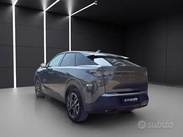 Usata Peugeot 3008 Allure 136 CV (100 kW) 2025 Gray SUV