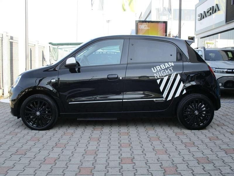 Usata Renault Twingo Urban 30 kW (42 CV) 2022 Nero nacrè Utilitaria