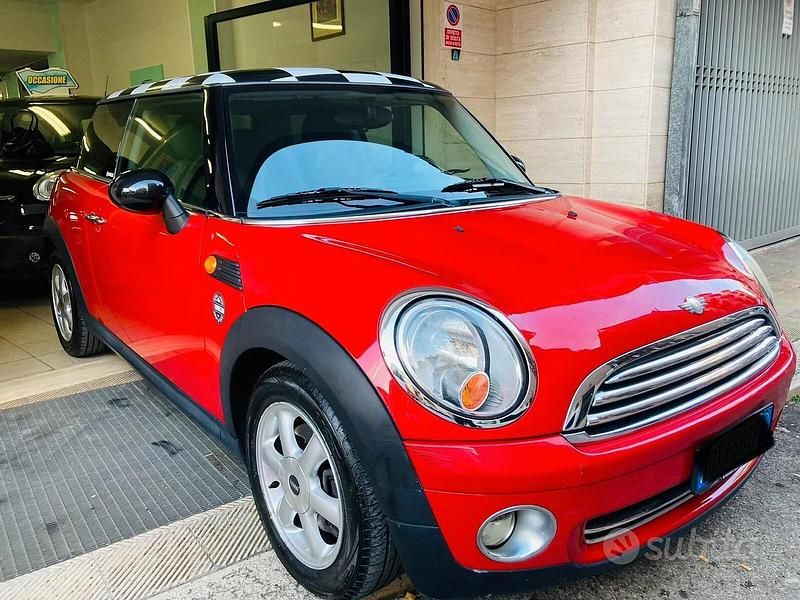 Usata Mini Cooper 95 CV (69 kW) 2009 Rosso Utilitaria