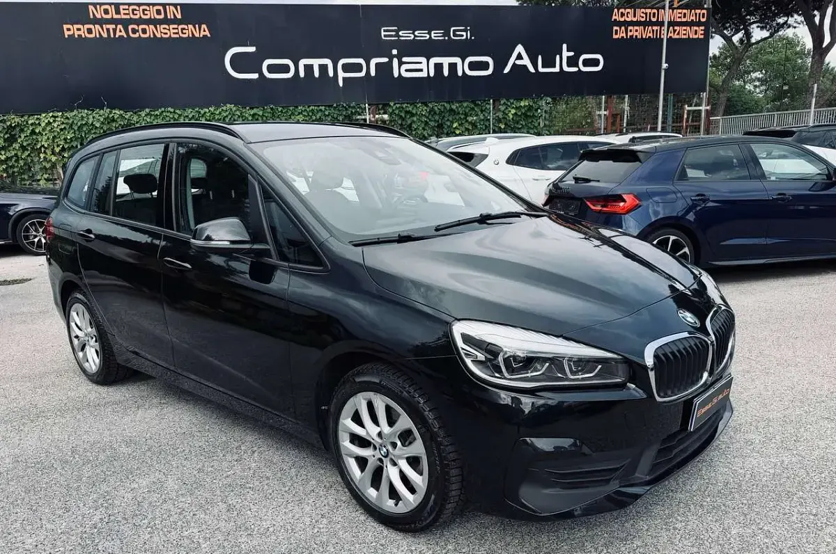 Usata BMW 218 Advantage 150 CV (110 kW) 2022 Nero Monovolume