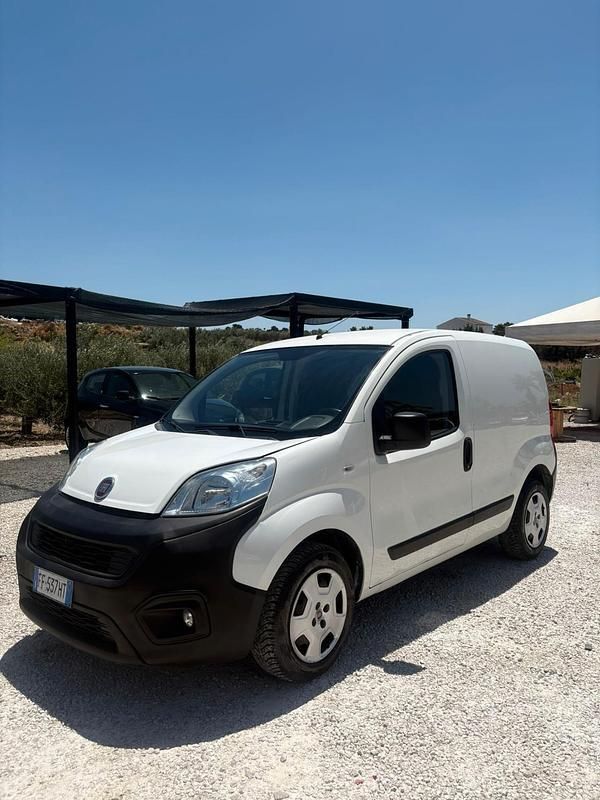 Usata Fiat Fiorino 95 CV (69 kW) 2016 Bianco Monovolume