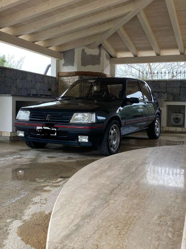 Usato 1991 Peugeot 205 1.9 Benzin 128 CV (22.000 €)