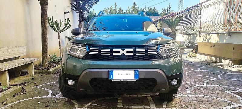 Usata Dacia Duster Journey 101 CV (74 kW) 2023 Verde Berlina